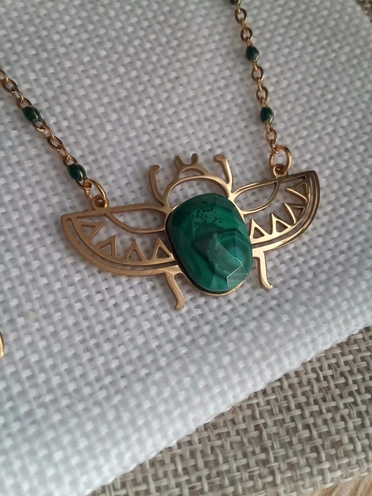 Collier scarabée égyptien avec pierre de malachite naturelle – photo 3
